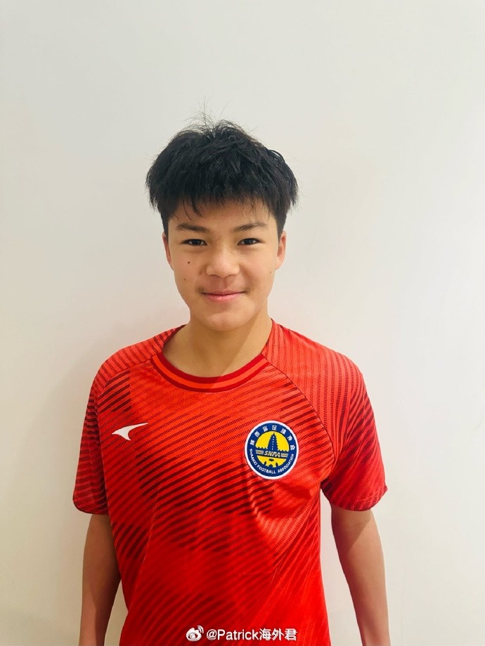 博主：劉凱源本賽季西班牙加泰U16優(yōu)選聯(lián)賽首發(fā)18次，已打入9球