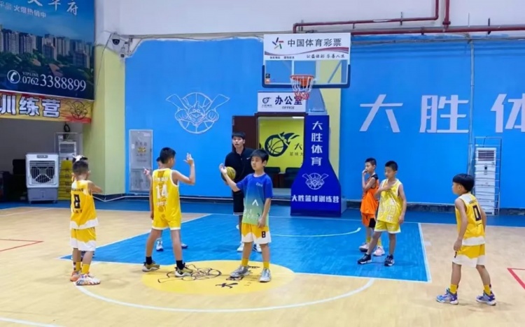 廣東河源體彩少兒籃球培訓(xùn)班：結(jié)營(yíng)不散場(chǎng)，夢(mèng)想正啟航