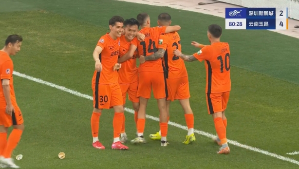 玉昆4-2領(lǐng)先新鵬城！杜加利奇冒頂，徐宏杰得球抽射破門