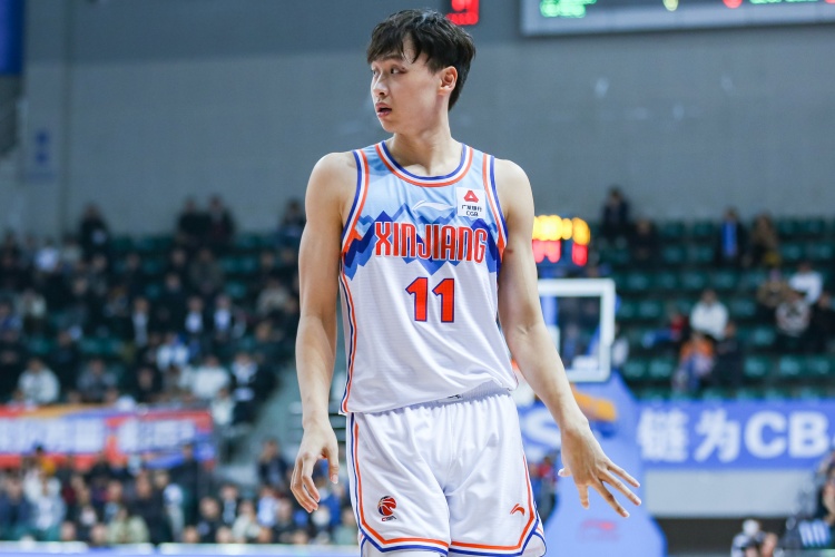 中規(guī)中矩！齊麟8中4拿到15分6籃板 有4失誤&正負(fù)值-10