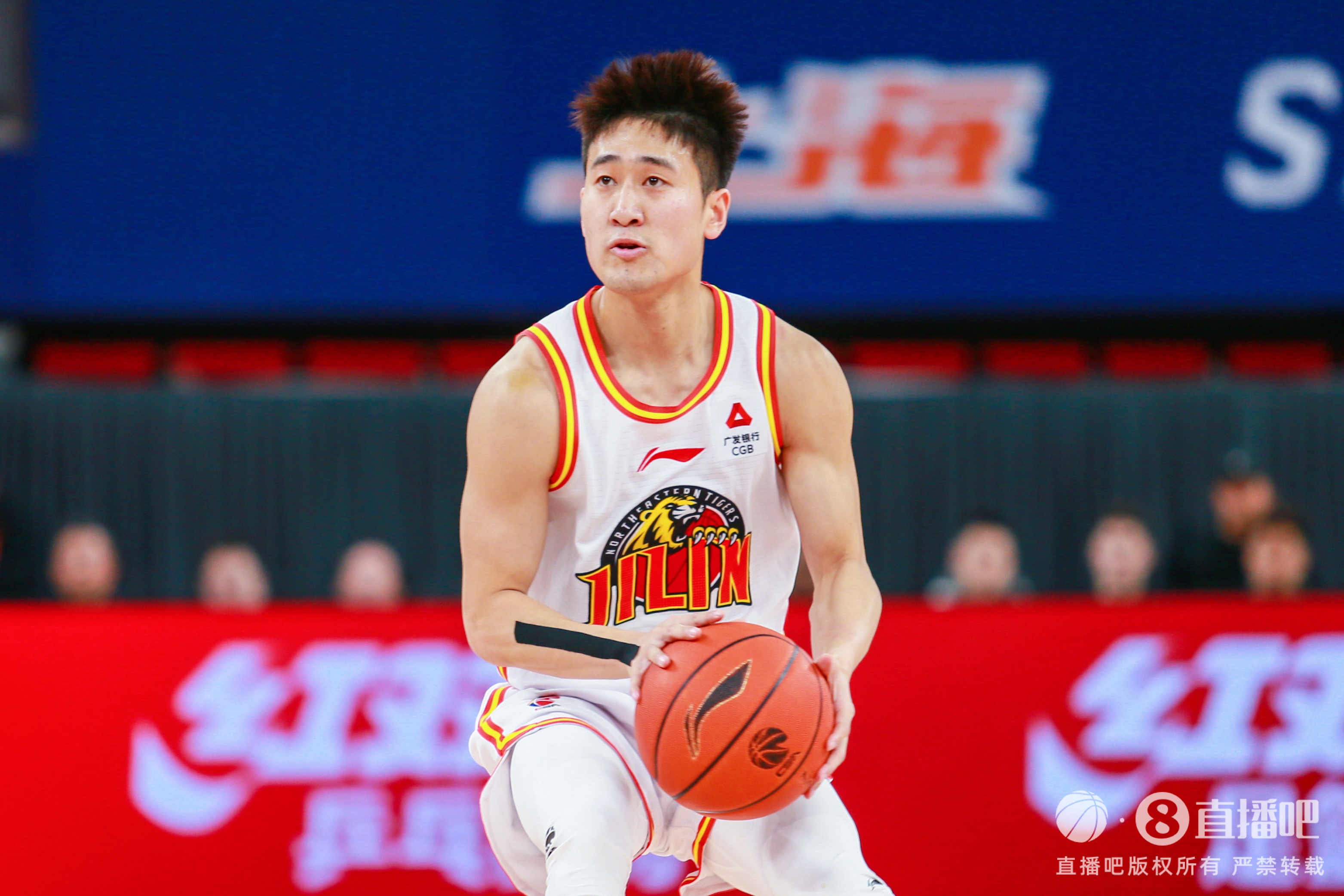 效率不高！姜偉澤13中5拿到14分 三分9中2